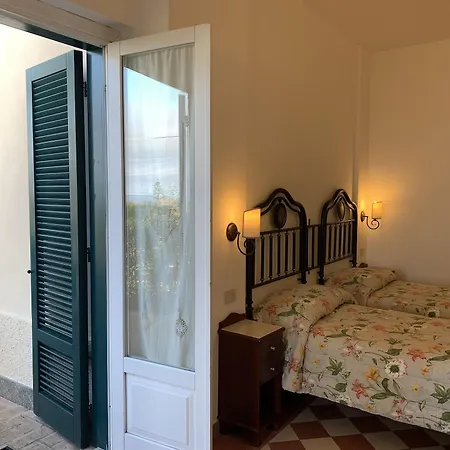 Villino Eleonora Bed & Breakfast Parghelia